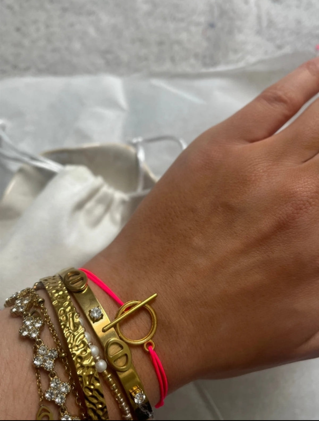 bracelet cordon rose et doré